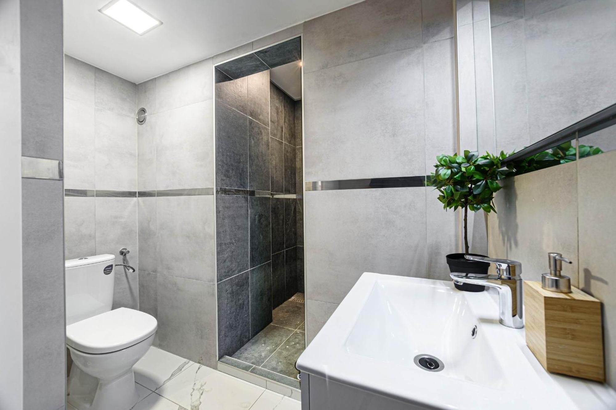The End Hostel Budapest Ngoại thất bức ảnh